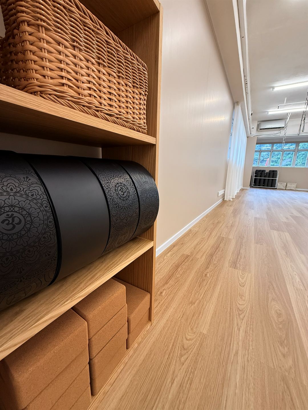 FT YOGA STUDIO 火炭瑜伽場地相片 4 / 10 — 寬敞的中央練習空間